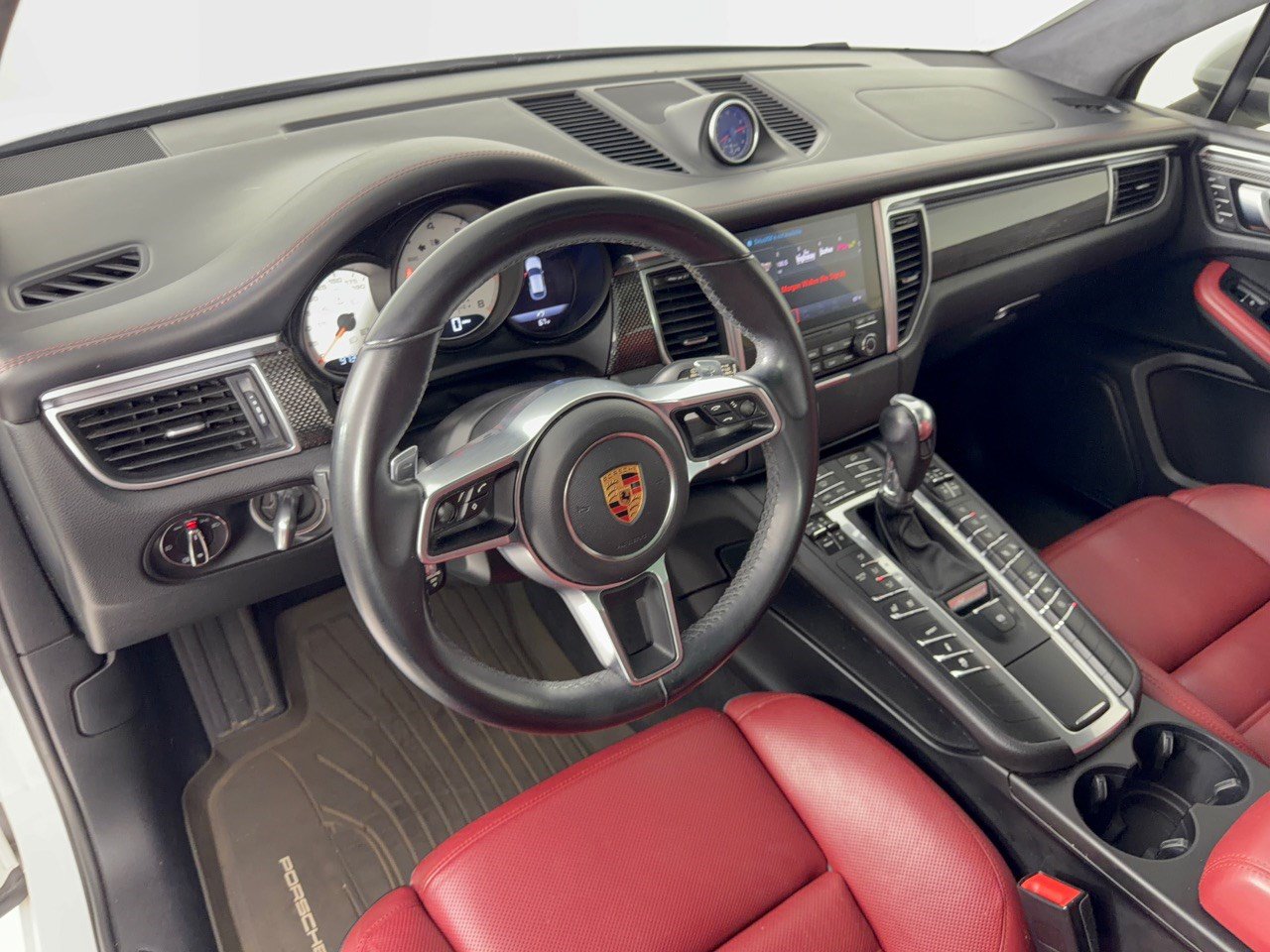 Used 2018 Porsche Macan Turbo AWD/4WD image 4