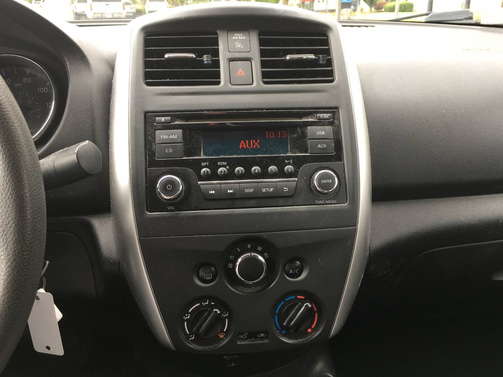 Used 2017 Nissan Versa SV FWD image 10