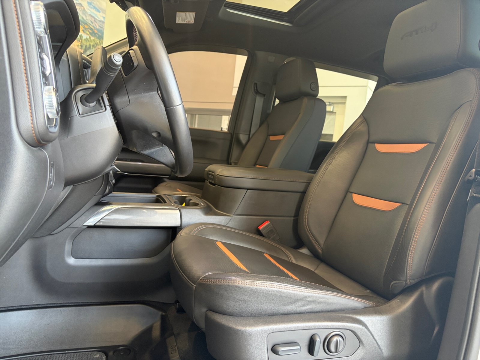 Used 2022 GMC Sierra 2500 AT4 w/ AT4 Premium Plus Package AWD/4WD image 12