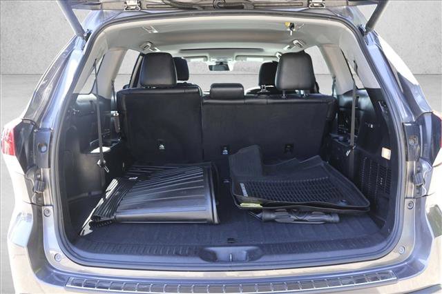 Used 2018 Toyota Highlander XLE w/ Protection Package #3 AWD/4WD image 25