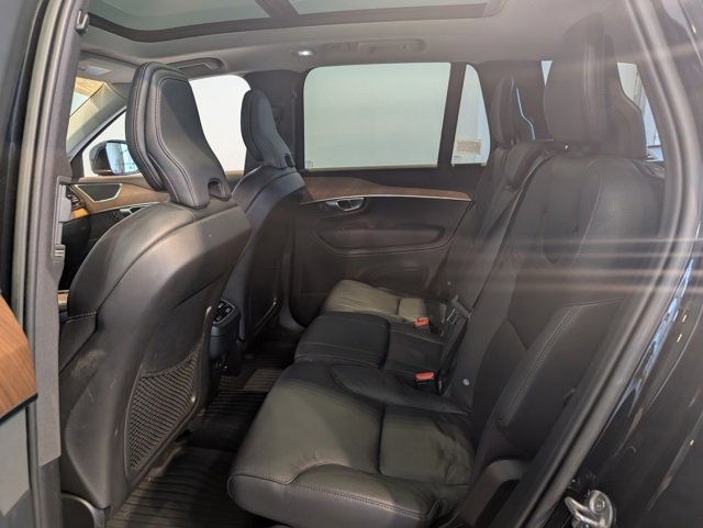 Used 2023 Volvo XC90 B5 Plus w/ Protection Package Premier image 22