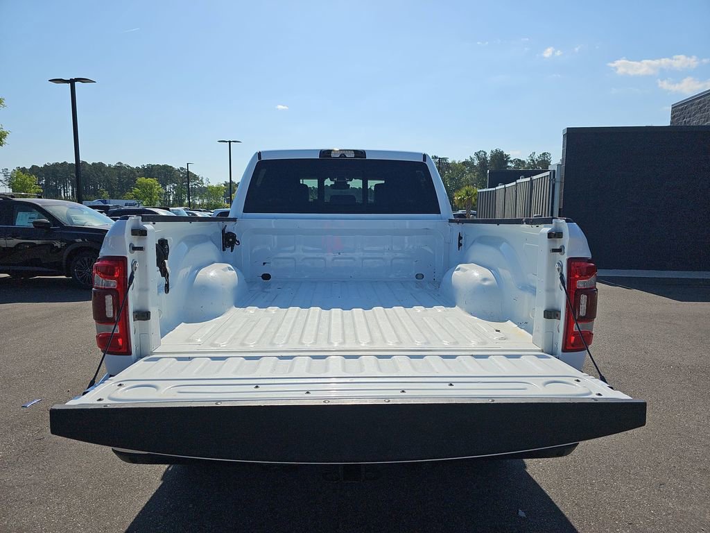 Used 2022 RAM 2500 Laramie w/ Snow Chief Group AWD/4WD image 14