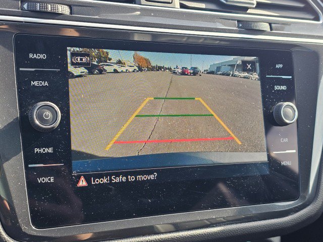 Used 2024 Volkswagen Tiguan SE w/ Panoramic Sunroof Package AWD/4WD image 29