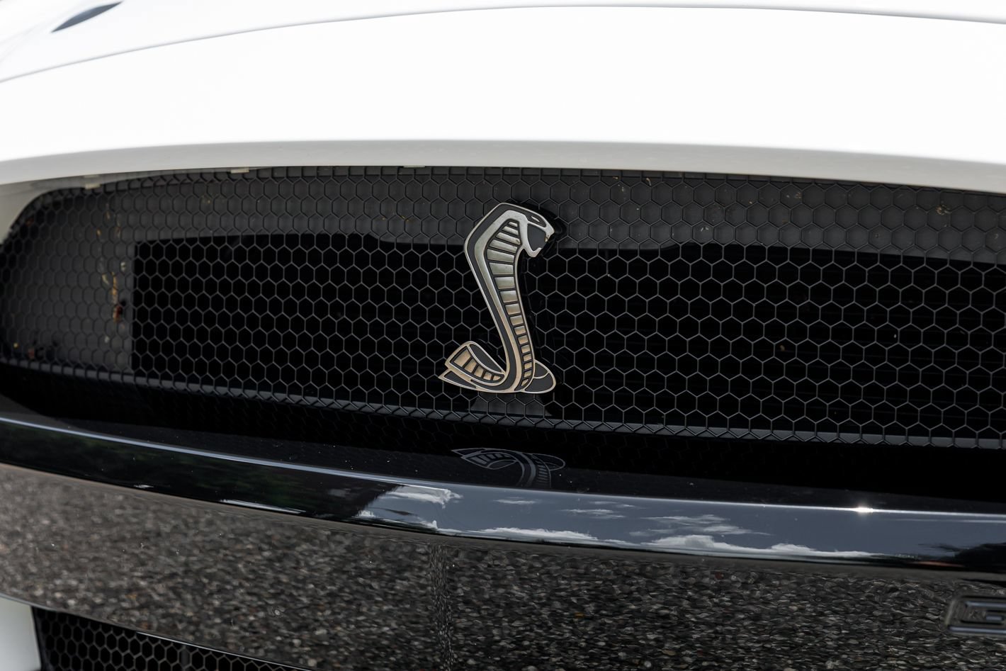 Used 2022 Ford Mustang Shelby GT500 w/ Technology Package RWD image 5