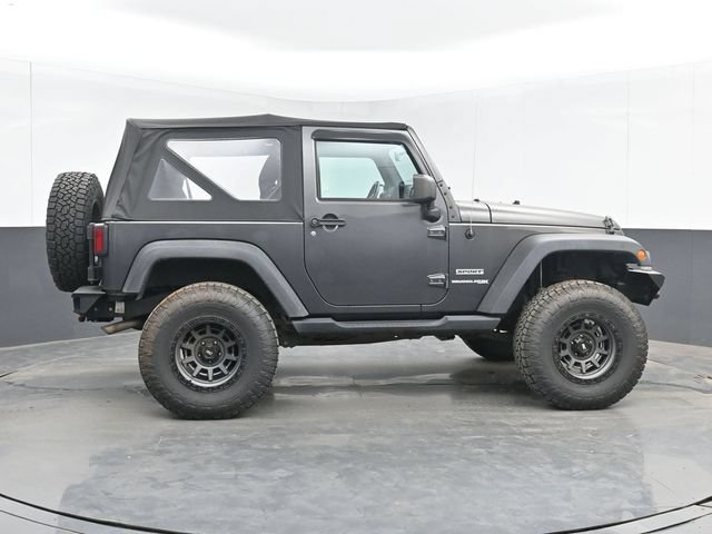 Used 2018 Jeep Wrangler Sport AWD/4WD image 11