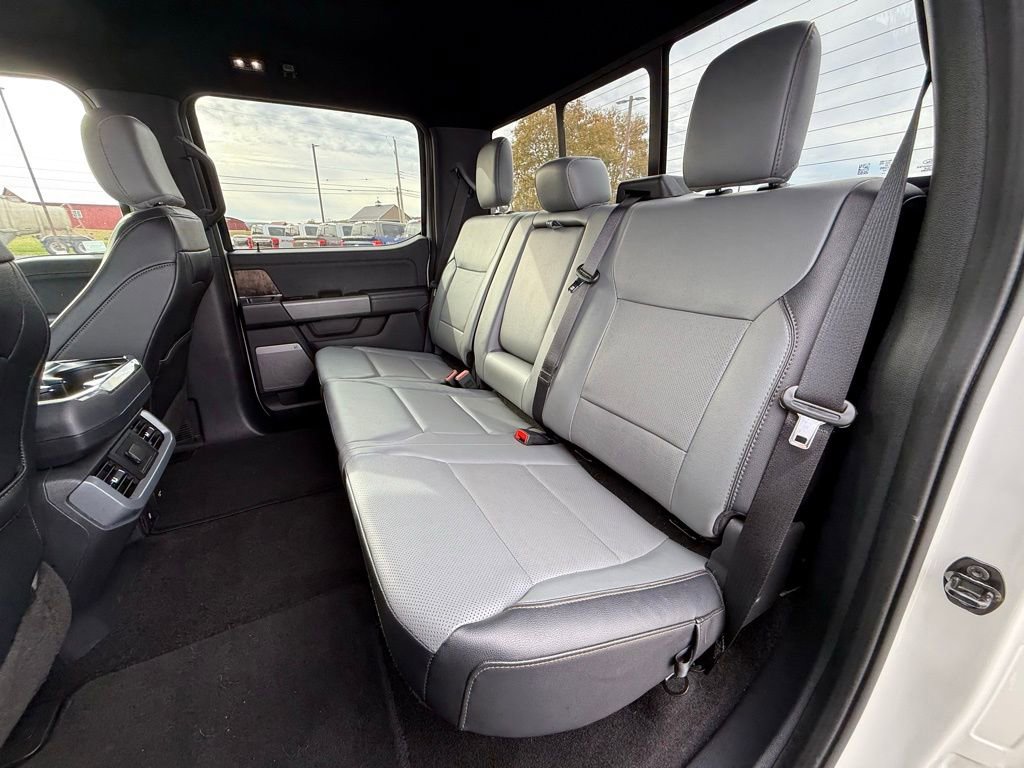 Used 2023 Ford F150 Lightning Lariat image 29