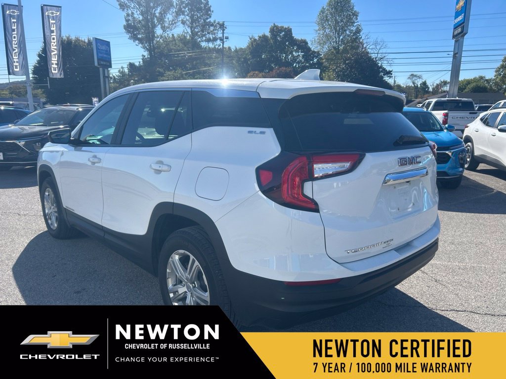 Used 2024 GMC Terrain SLE FWD image 12