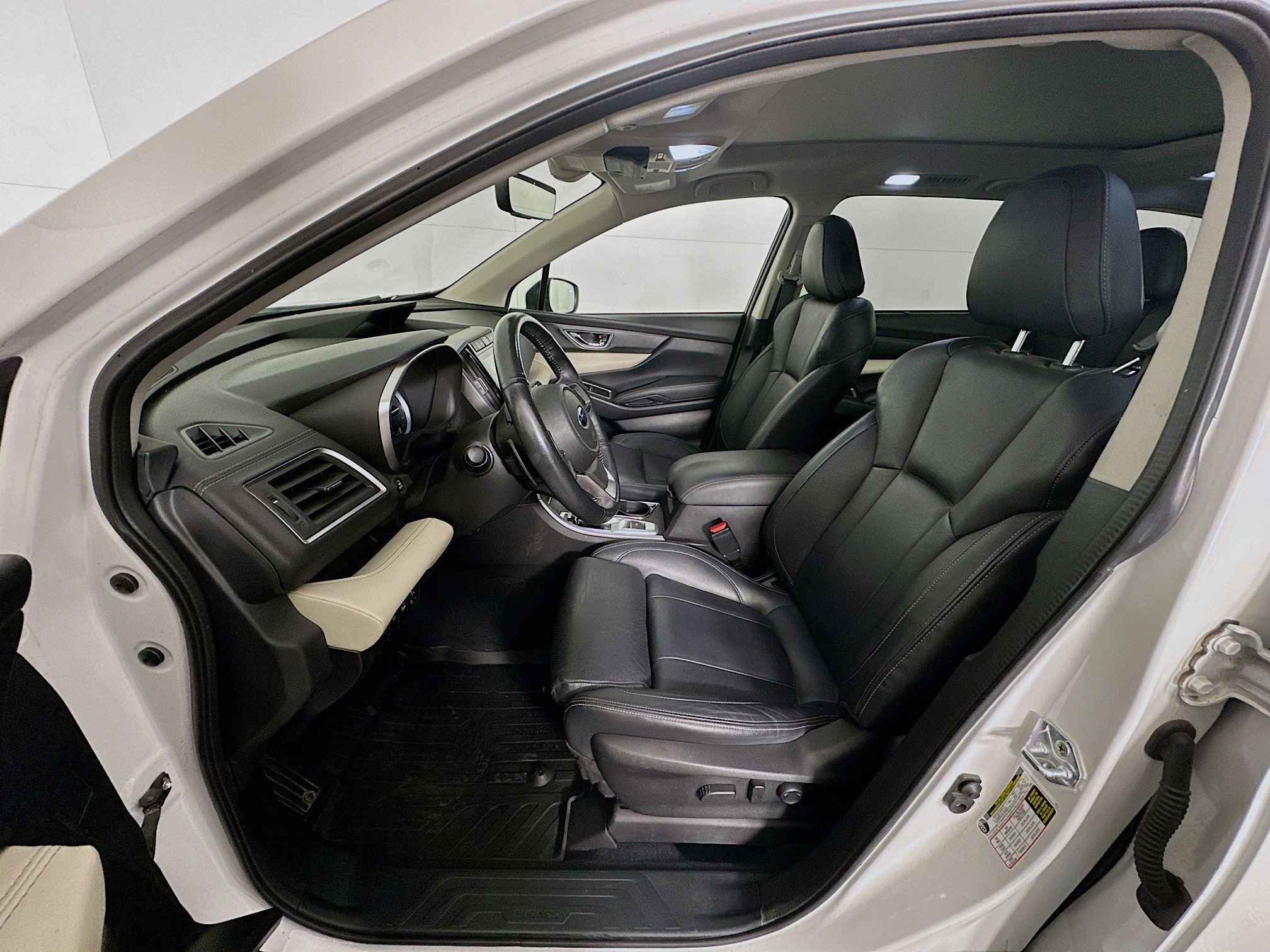 Used 2022 Subaru Ascent Limited w/ Technology Package image 13