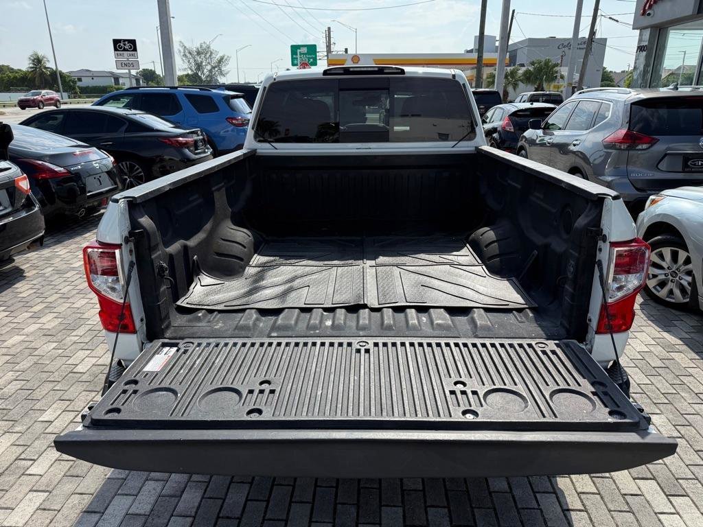 Used 2021 Nissan Titan S w/ S Utility Package image 7