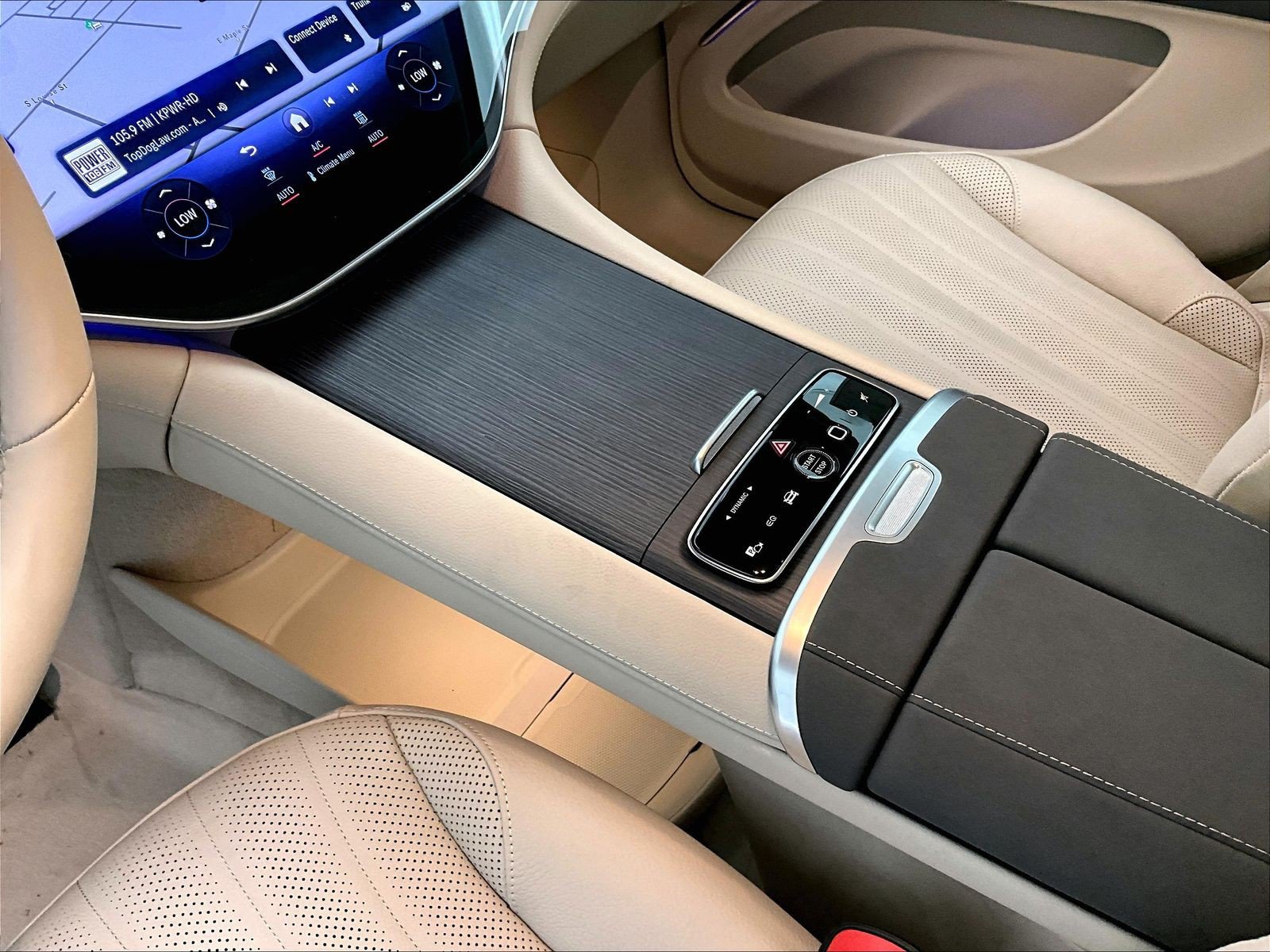 New 2026 Mercedes-Benz EQS 400 4MATIC SUV image 8