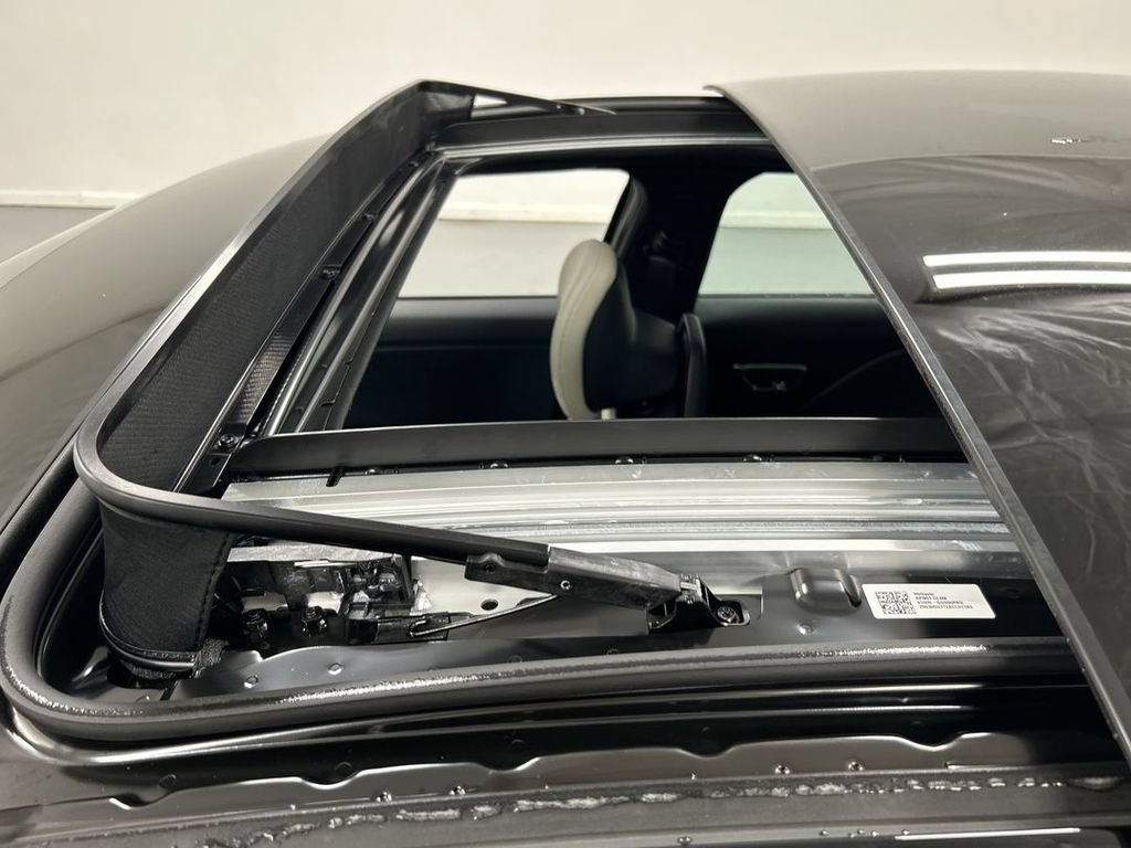 New 2026 Kia K4 GT-Line w/ GT-Line Sunroof Package FWD image 8