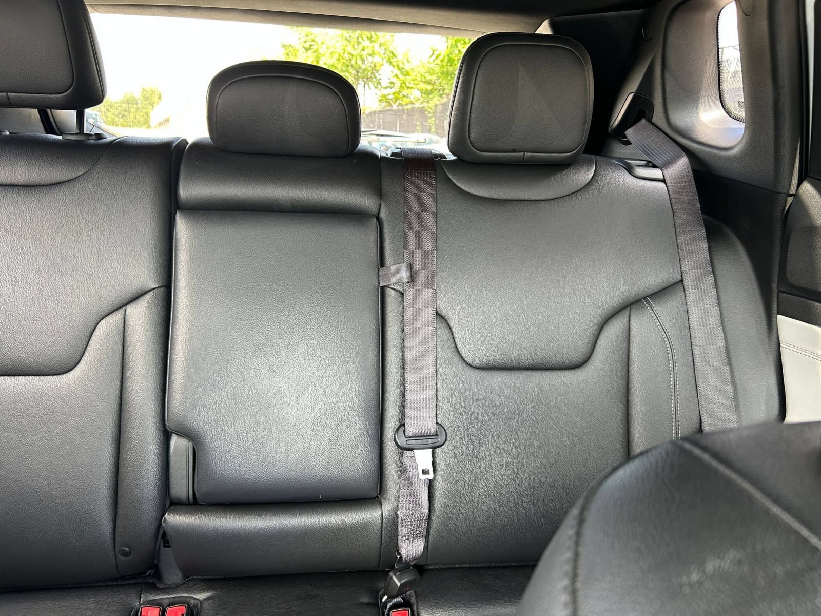 Used 2025 Jeep Compass Limited AWD/4WD image 31