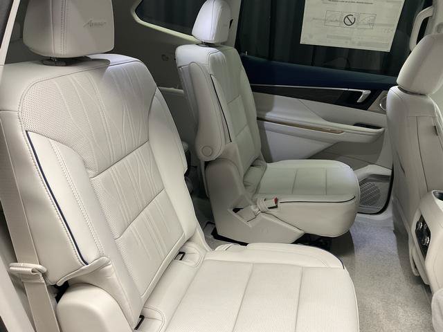 New 2026 Buick Enclave Avenir w/ Super Cruise Package AWD/4WD image 19