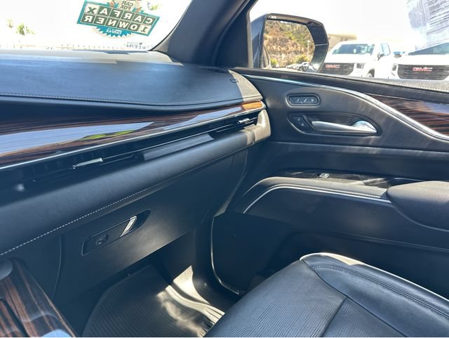 Certified 2024 Cadillac Escalade Premium Luxury w/ Performance Package AWD/4WD image 6