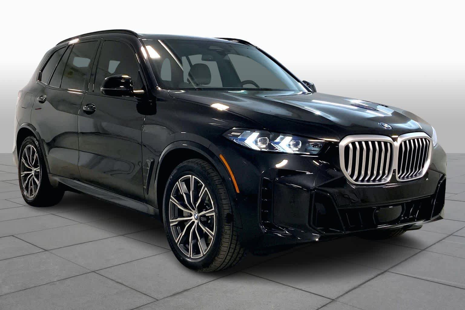 New 2026 BMW X5 xDrive50e w/ M Sport Package AWD/4WD image 2