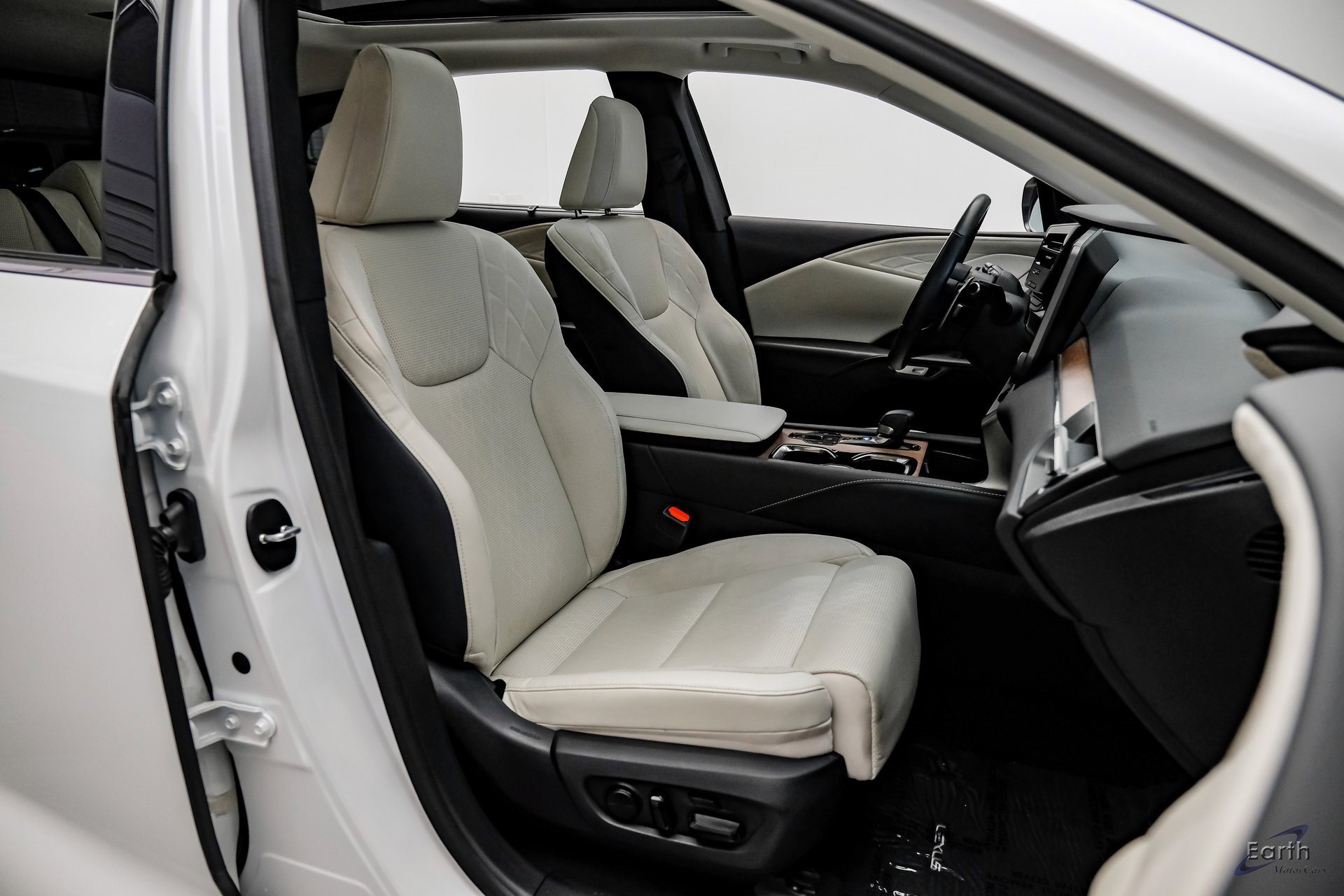 Used 2023 Lexus RX 350 FWD image 45