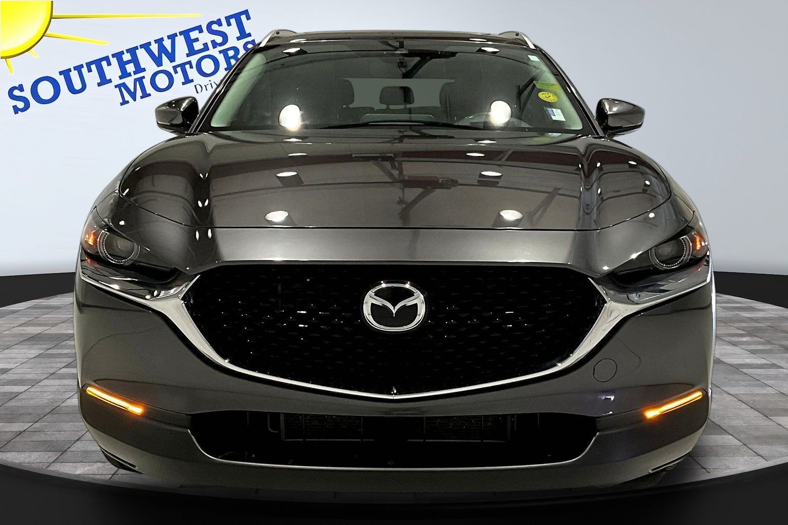 Used 2021 MAZDA CX-30 AWD 2.5 S w/ Premium Package image 2