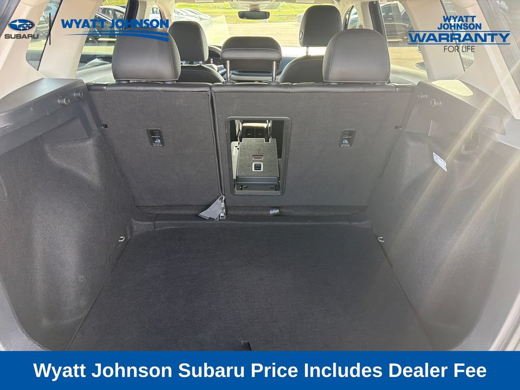 Used 2024 Volkswagen Taos SE FWD image 25