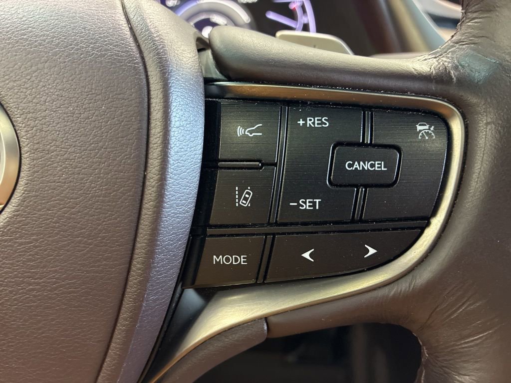 Certified 2019 Lexus ES 300h Ultra Luxury image 27