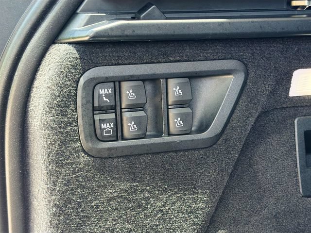 Used 2024 BMW ALPINA XB7 AWD/4WD image 13