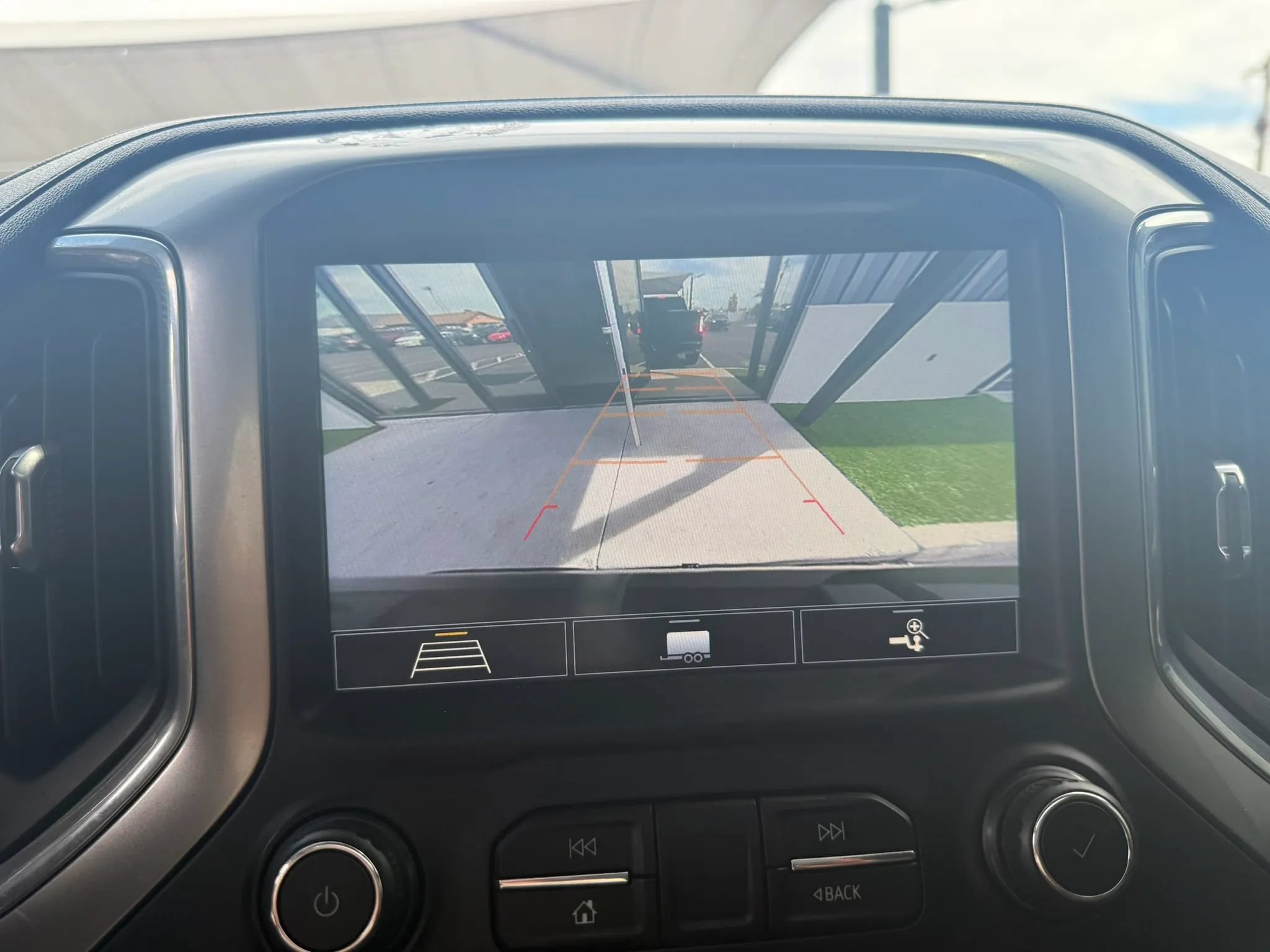 Used 2020 Chevrolet Silverado 1500 LT Trail Boss AWD/4WD image 19