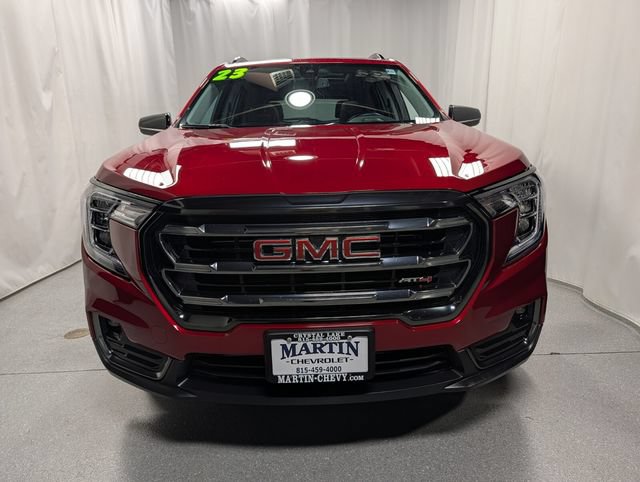 Used 2023 GMC Terrain AT4 AWD/4WD image 8