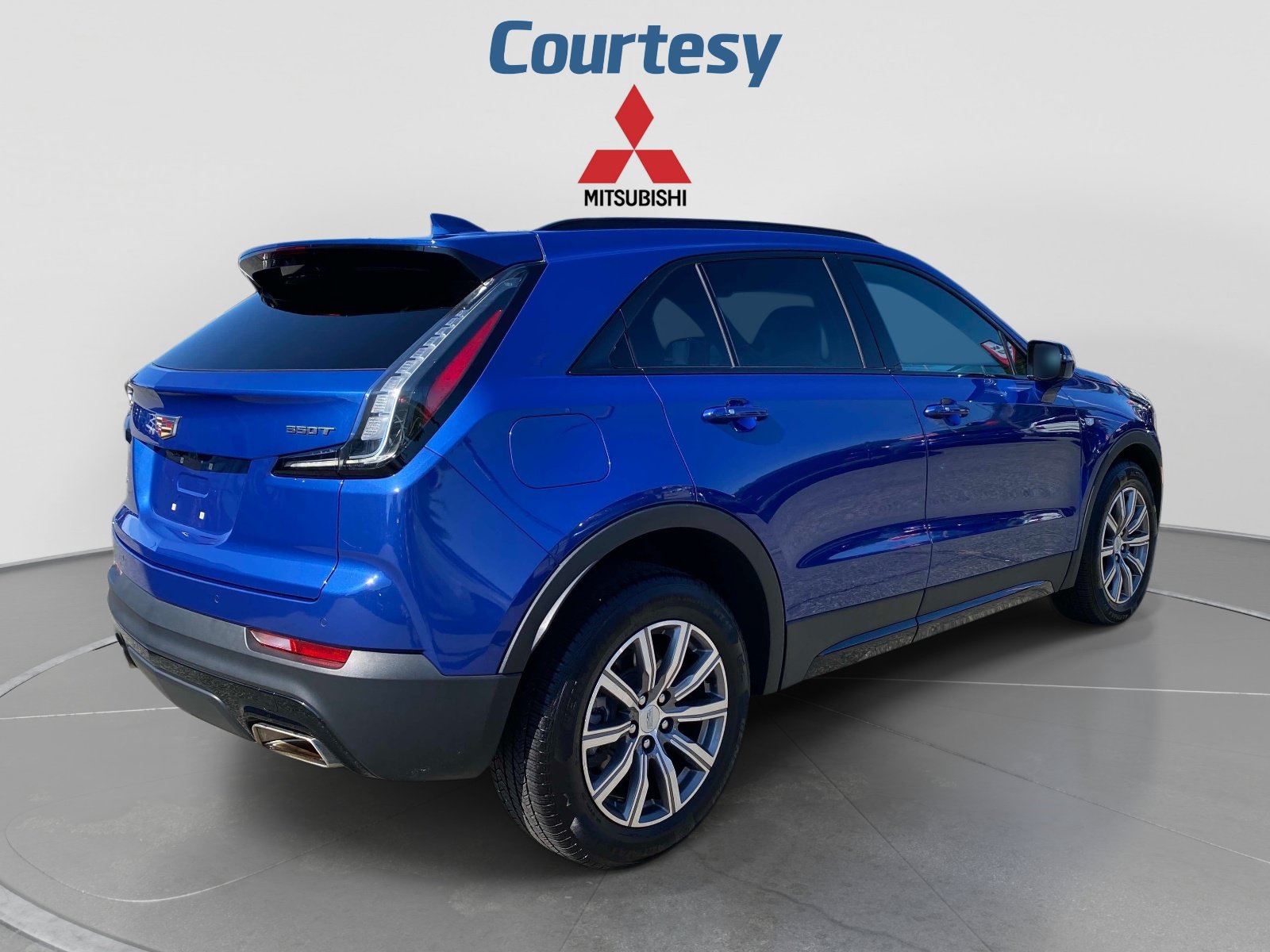 Used 2023 Cadillac XT4 Sport AWD/4WD image 7