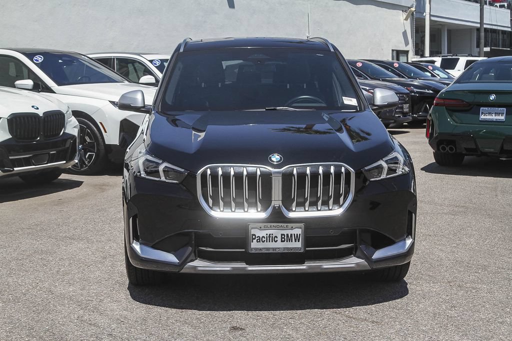 Used 2023 BMW X1 xDrive28i w/ Premium Package AWD/4WD image 2