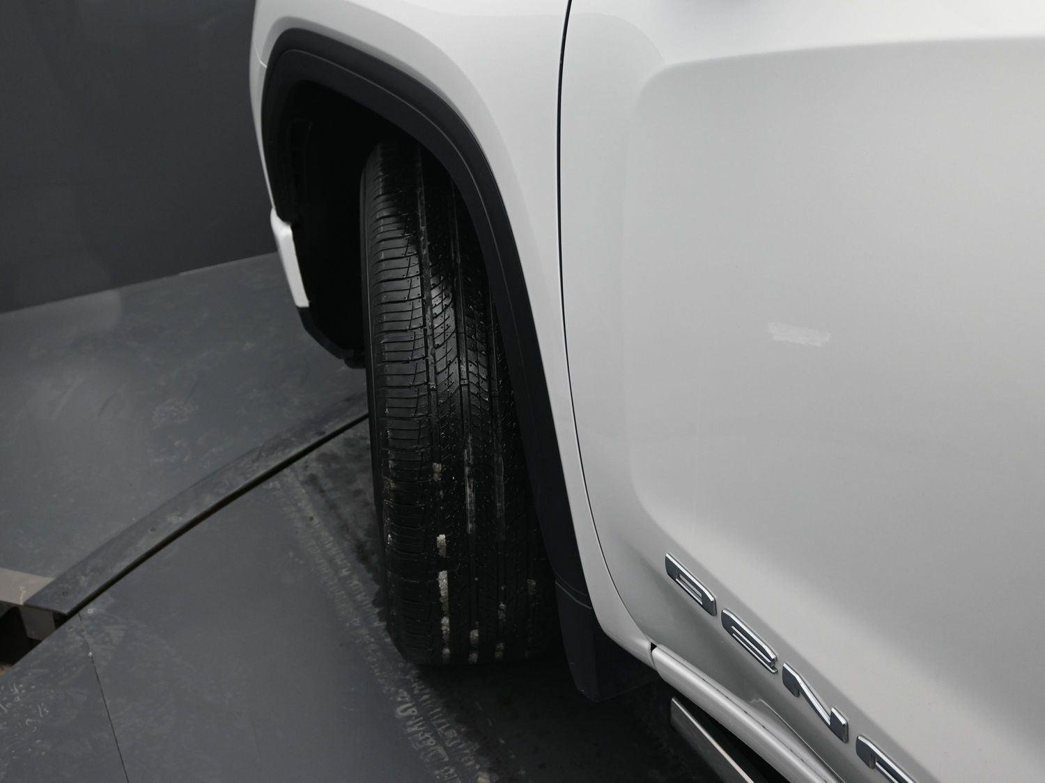 Used 2024 GMC Sierra 1500 Denali Ultimate image 5