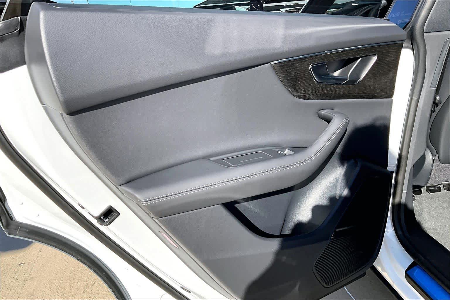 New 2026 Audi Q8 Premium Plus AWD/4WD image 17
