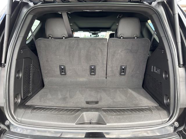 Used 2024 GMC Yukon SLT w/ SLT Luxury Package AWD/4WD image 15