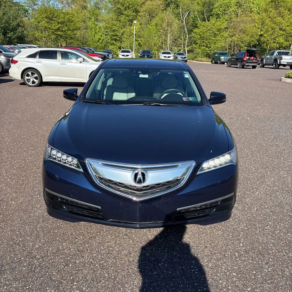 Used 2015 Acura TLX w/ Technology Package FWD image 2
