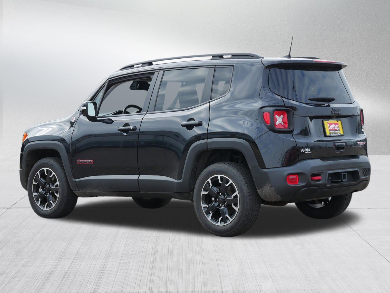 Used 2023 Jeep Renegade Trailhawk w/ Sun/Sound Group image 5