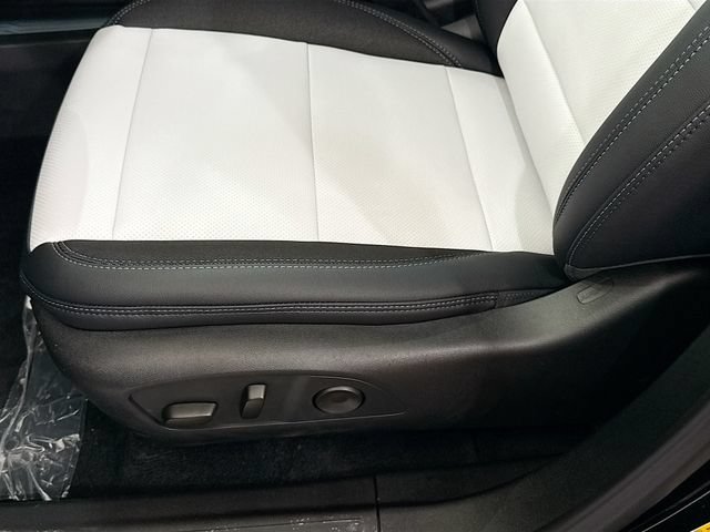 New 2026 Chevrolet Equinox EV LT AWD/4WD image 20