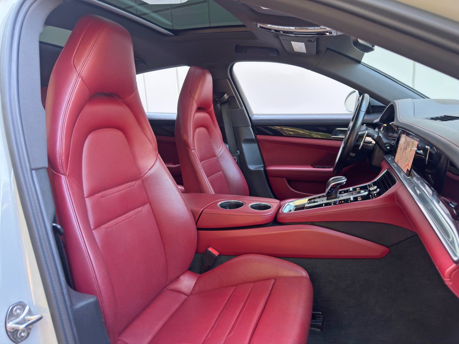 Used 2021 Porsche Panamera 4S image 41