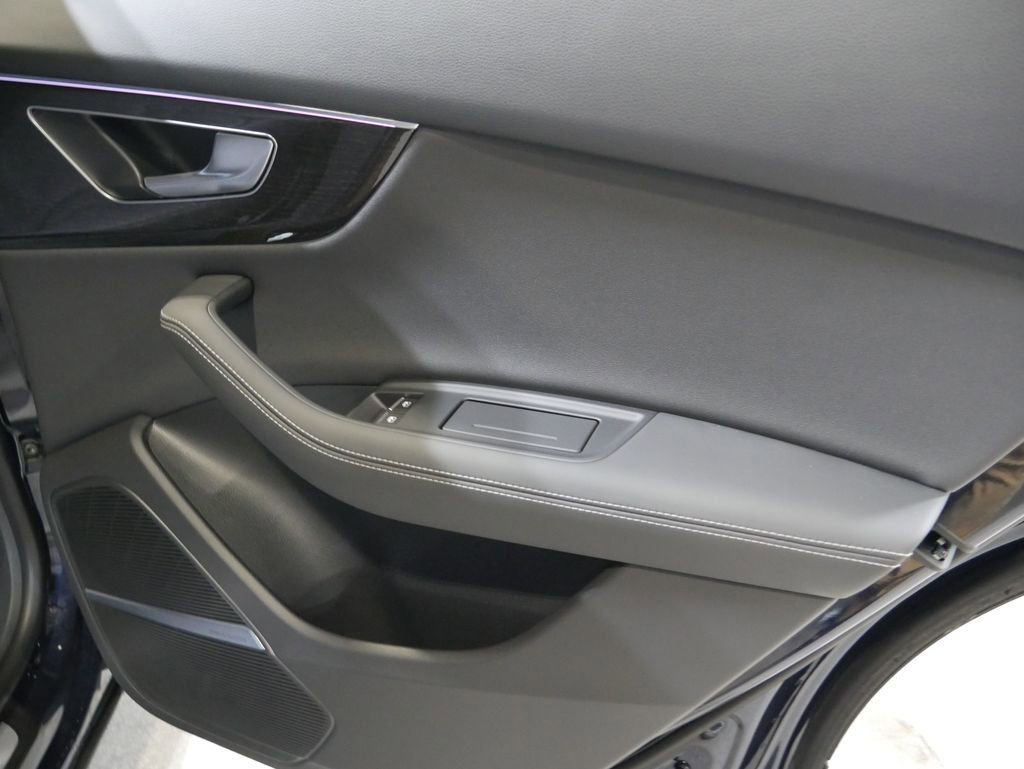 New 2026 Audi Q8 Premium Plus image 30