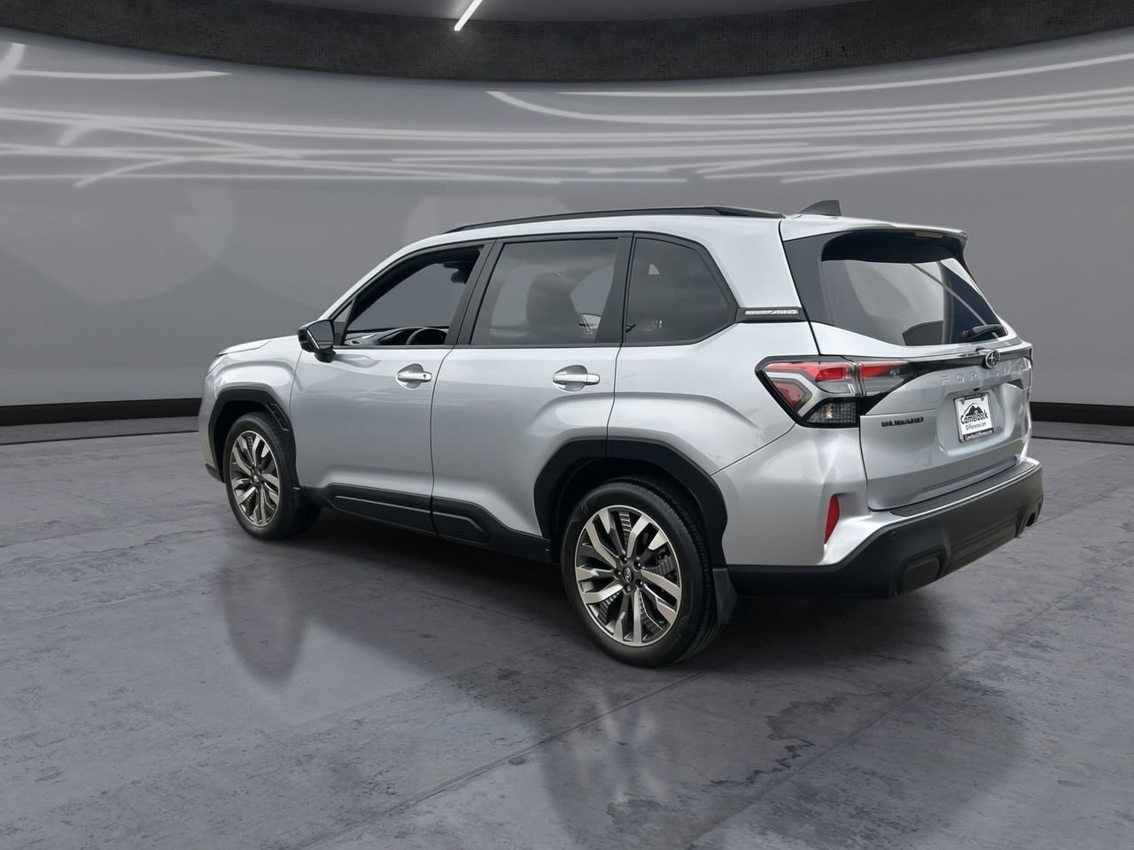 Used 2025 Subaru Forester Touring w/ Popular Package - Touring image 4