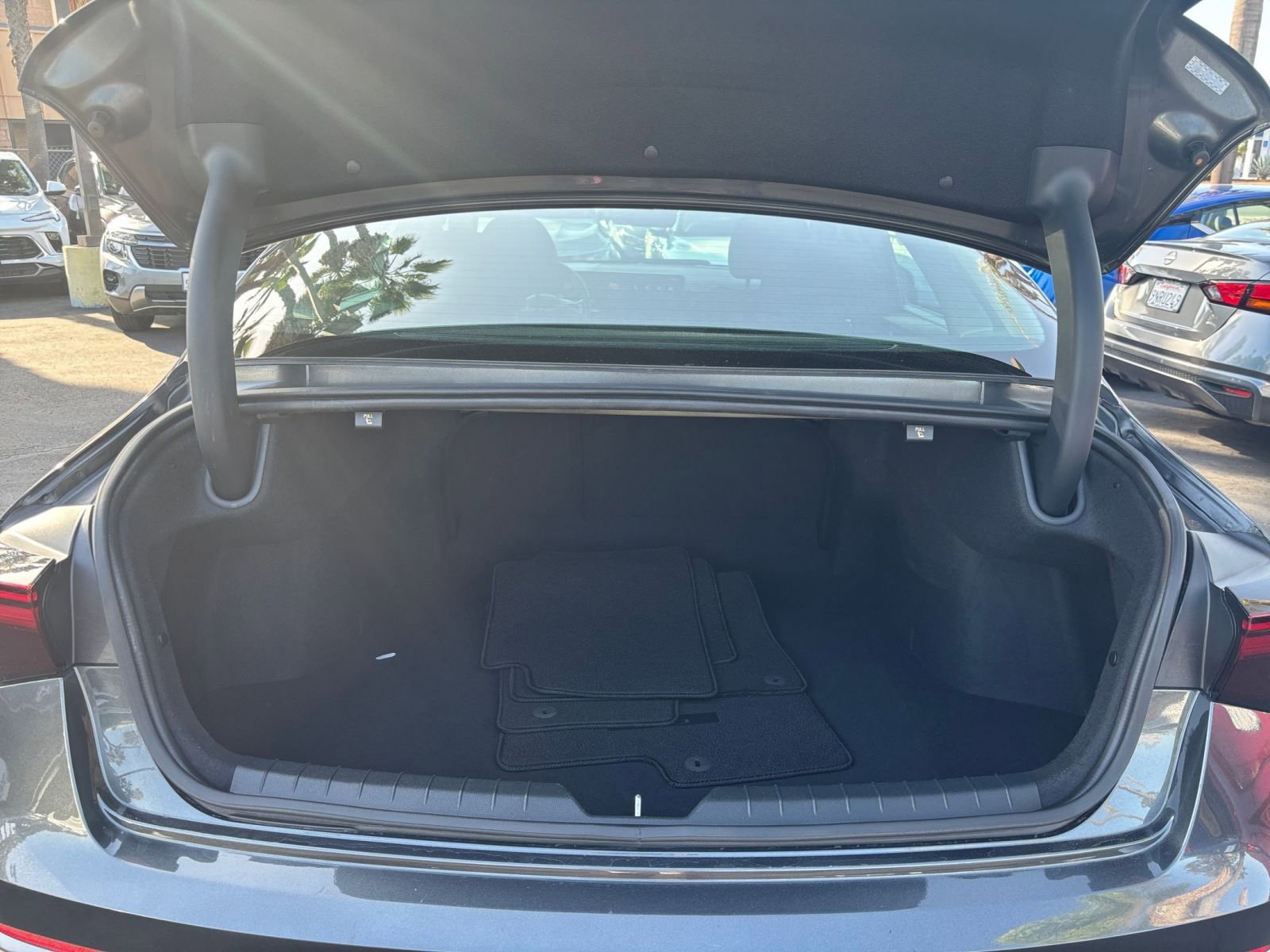 Used 2025 Kia K5 LXS image 30