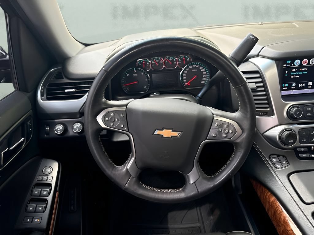 Used 2018 Chevrolet Suburban Premier AWD/4WD image 19