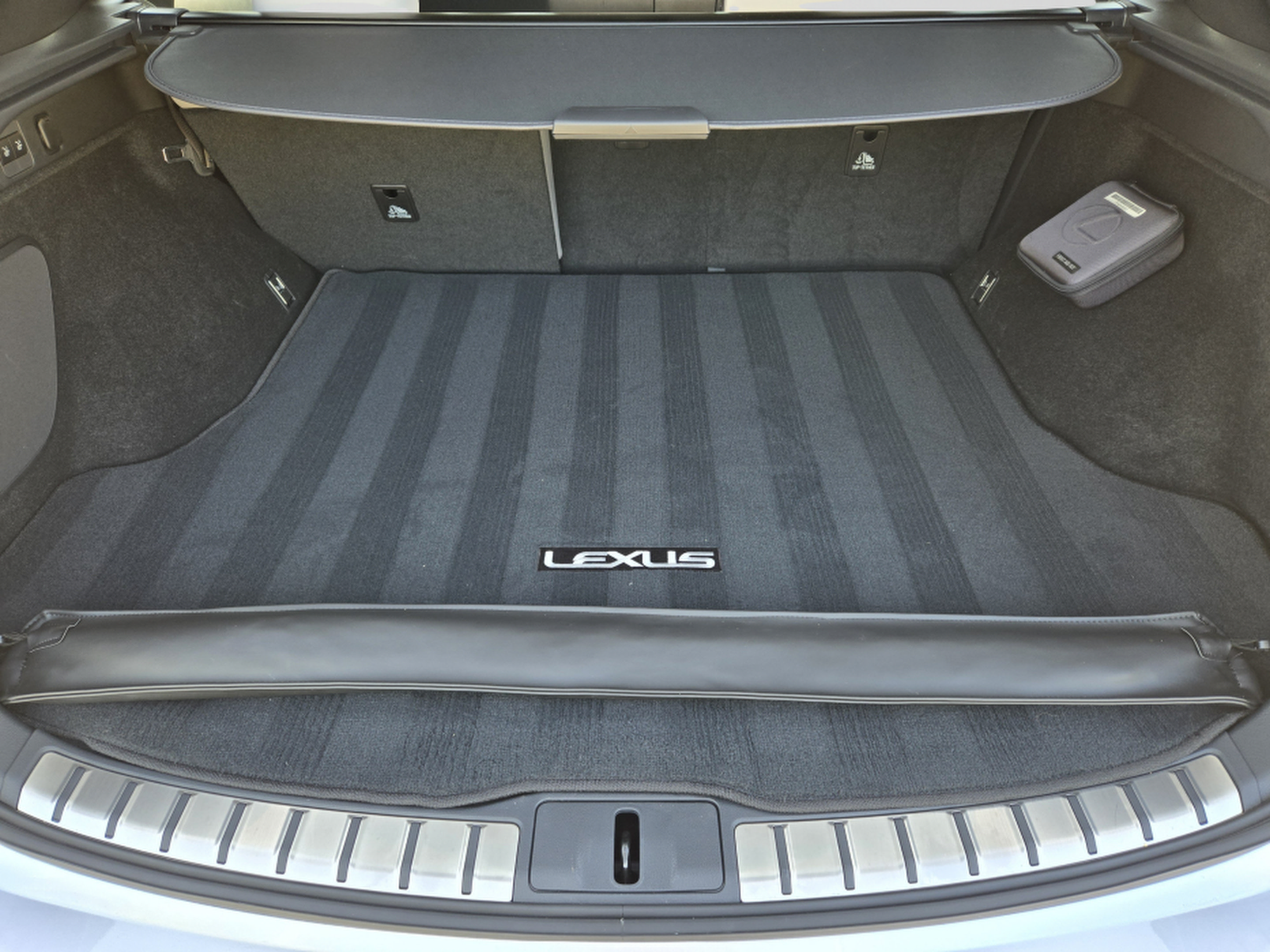 Certified 2025 Lexus RX 350 Premium Plus FWD image 30