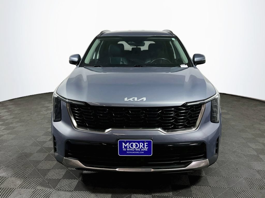 Used 2024 Kia Sorento S FWD image 2