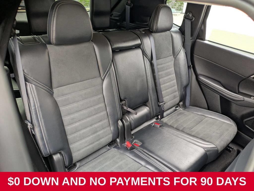 Used 2025 Mitsubishi Outlander SE AWD/4WD image 27