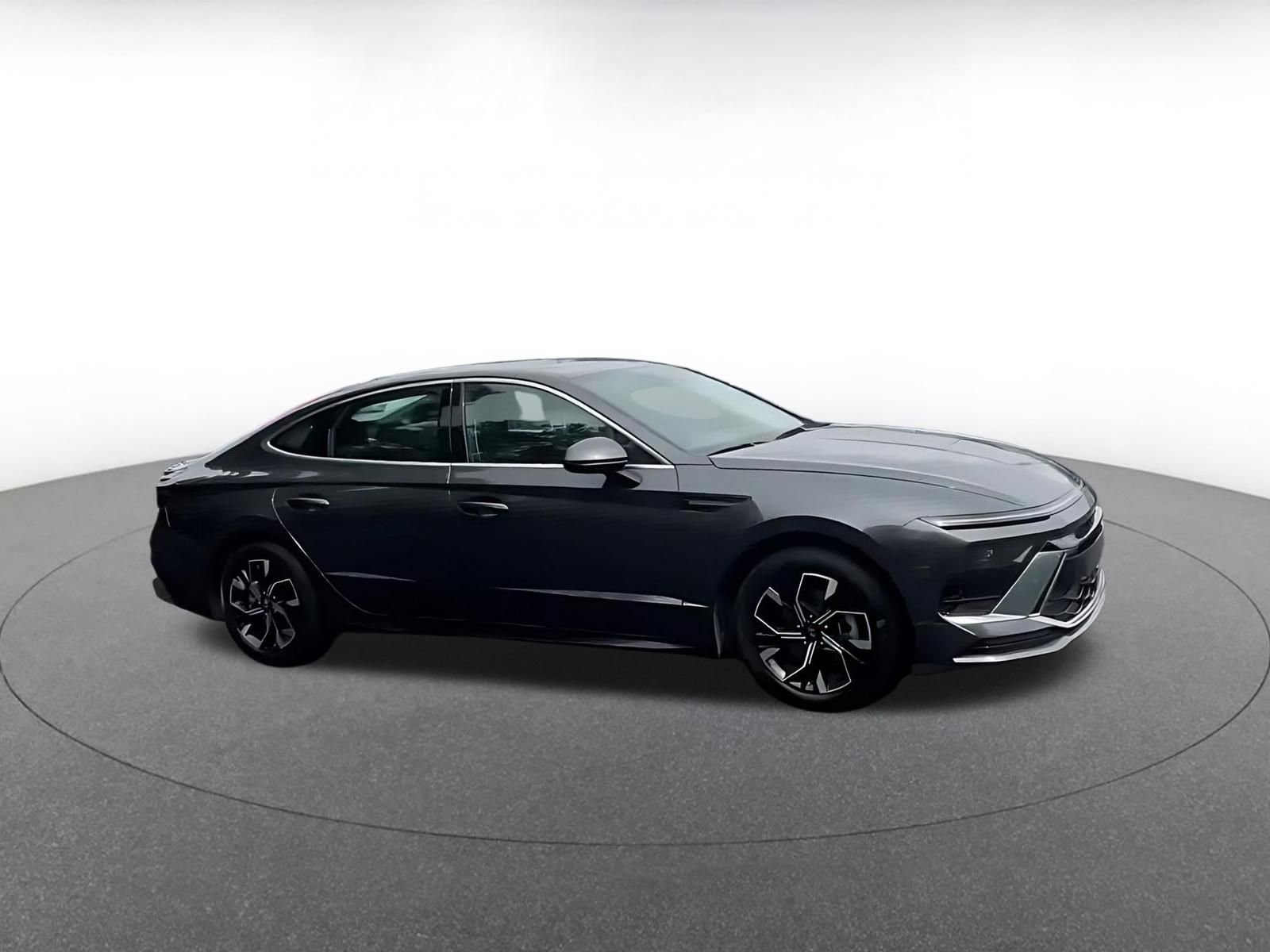 Used 2025 Hyundai Sonata SEL FWD image 7