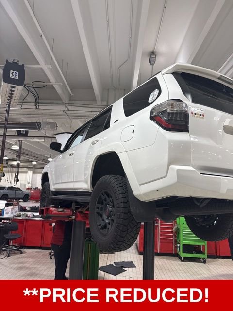 Used 2023 Toyota 4Runner SR5 Premium w/ Moonroof Package image 2