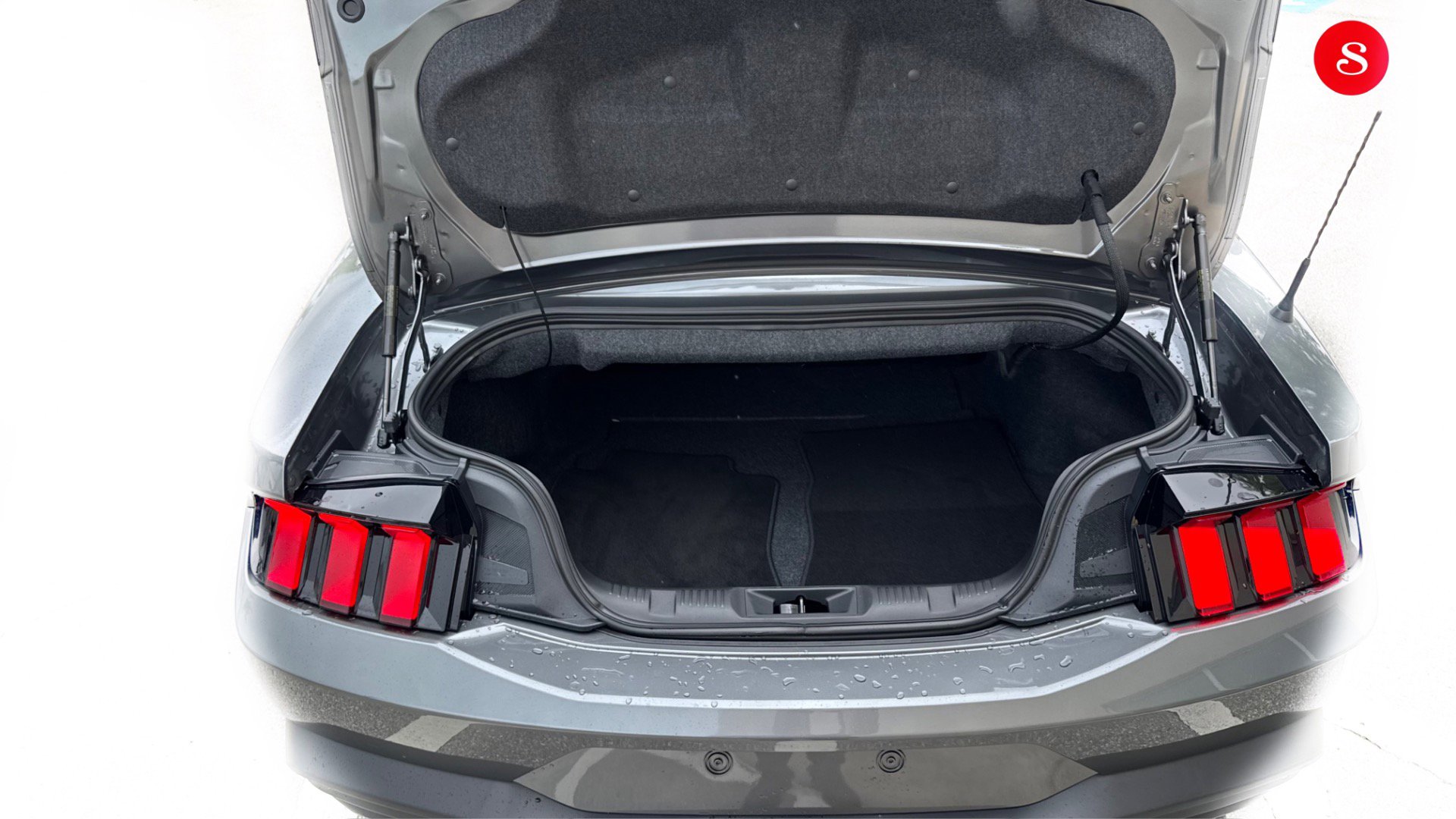 Used 2025 Ford Mustang GT Premium image 7