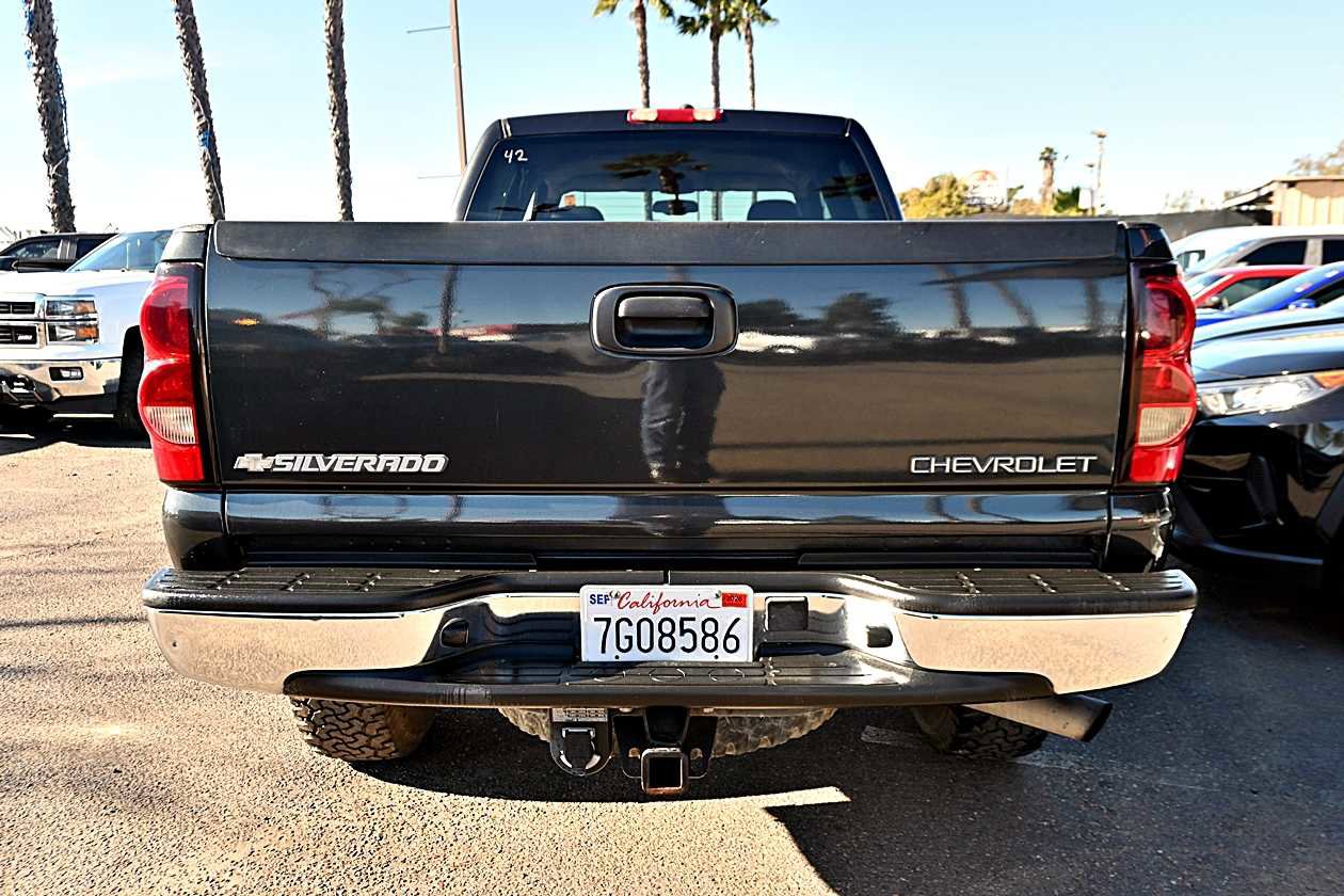 Used 2004 Chevrolet Silverado 2500 LT w/ Skid Plate Package image 6