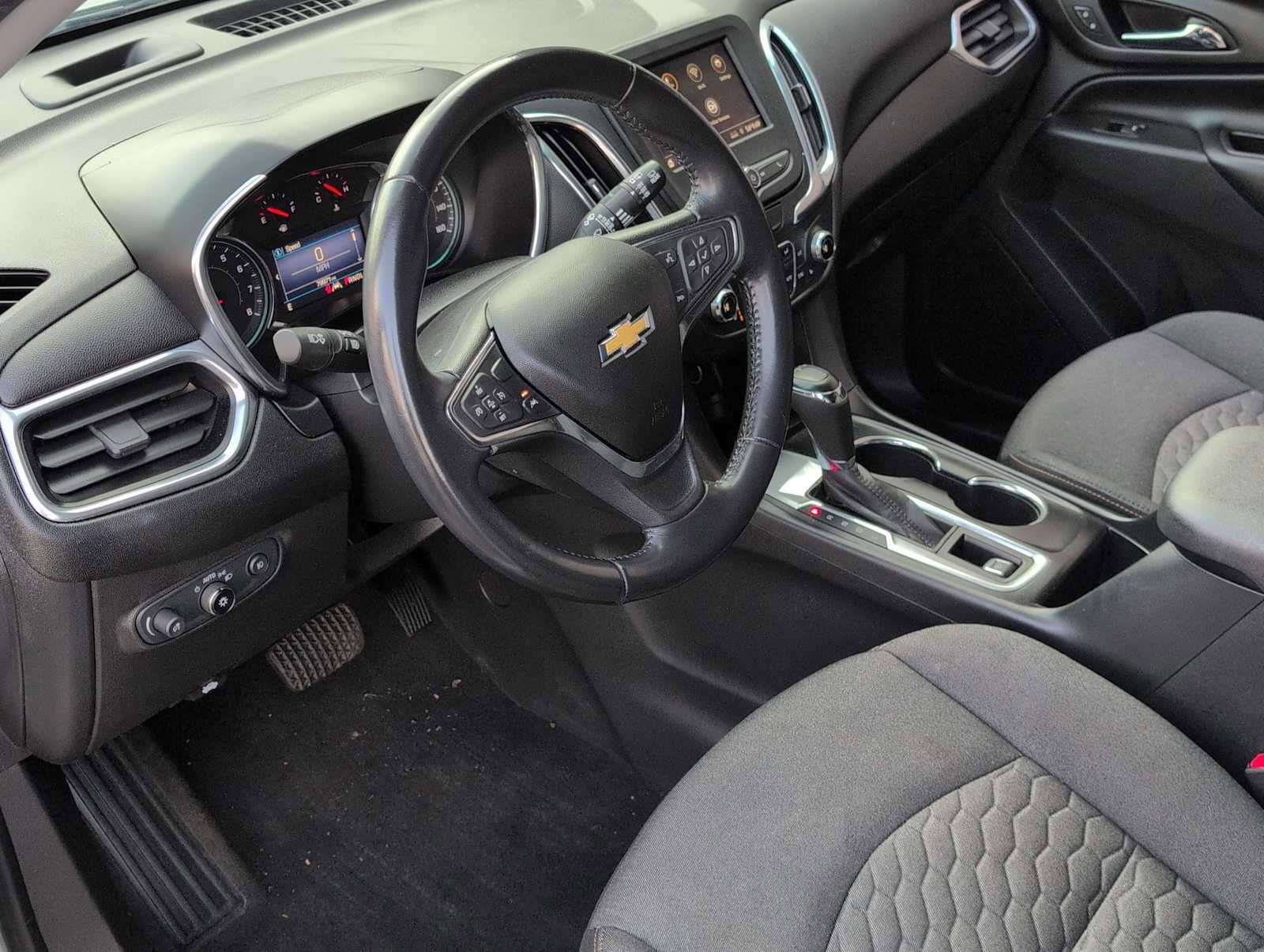 Used 2020 Chevrolet Equinox LT image 10