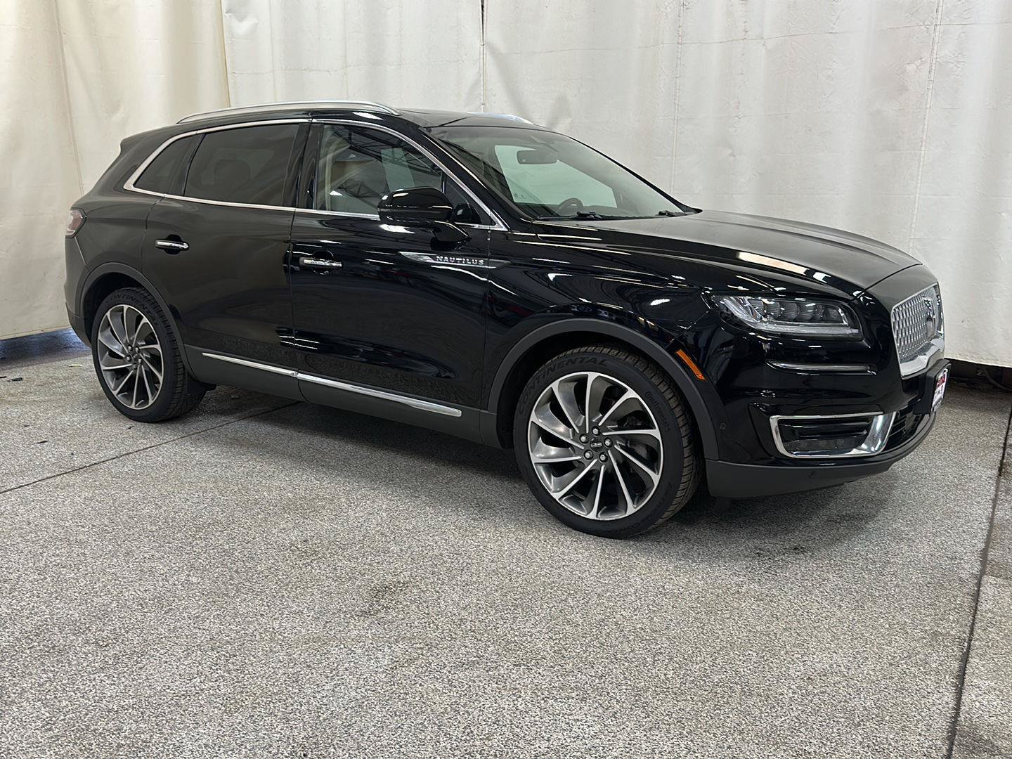 Used 2020 Lincoln Nautilus Reserve w/ Equipment Group 202A AWD/4WD image 7