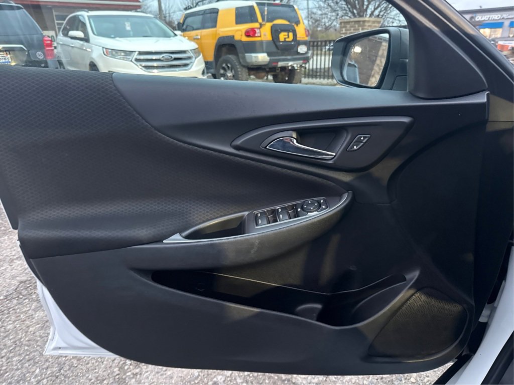 Used 2020 Chevrolet Malibu LS w/ LPO, Convenience Package 1 FWD image 22