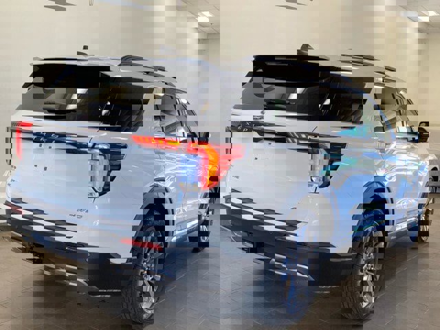 New 2025 Ford Explorer Active w/ Active Comfort Package image 16